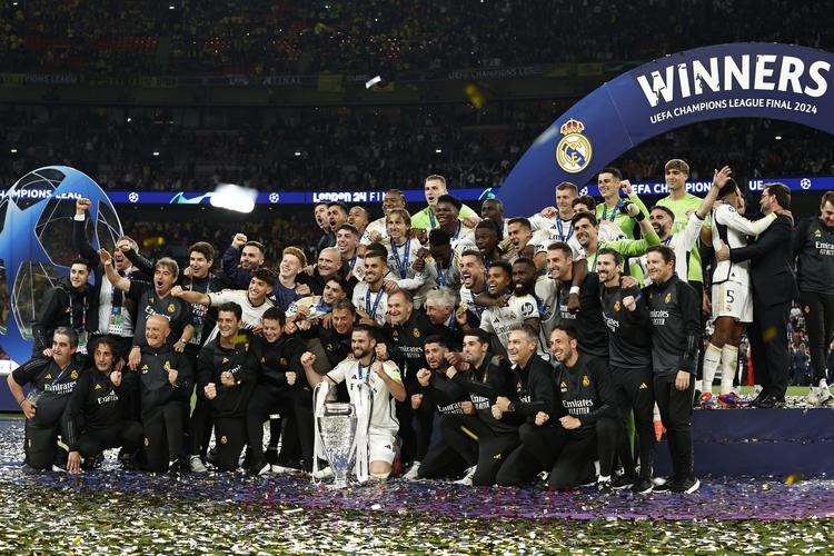 世体:皇马在欧冠被淘汰后备战毕巴 卢宁归队 世体:皇马在欧冠被淘汰后备战毕巴 卢宁归队